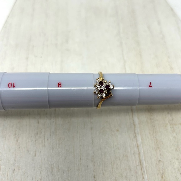 10K white topaz and ruby ring, ~ size 8 - Picture 12 of 12